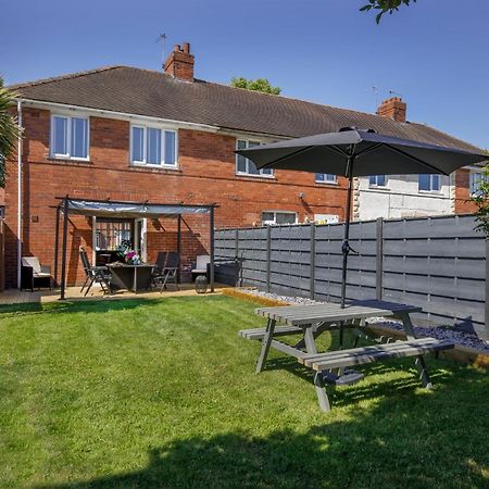 The Dodsworth Modern 4 Bedroom House, Sleeps 8 ยอร์ค ภายนอก รูปภาพ