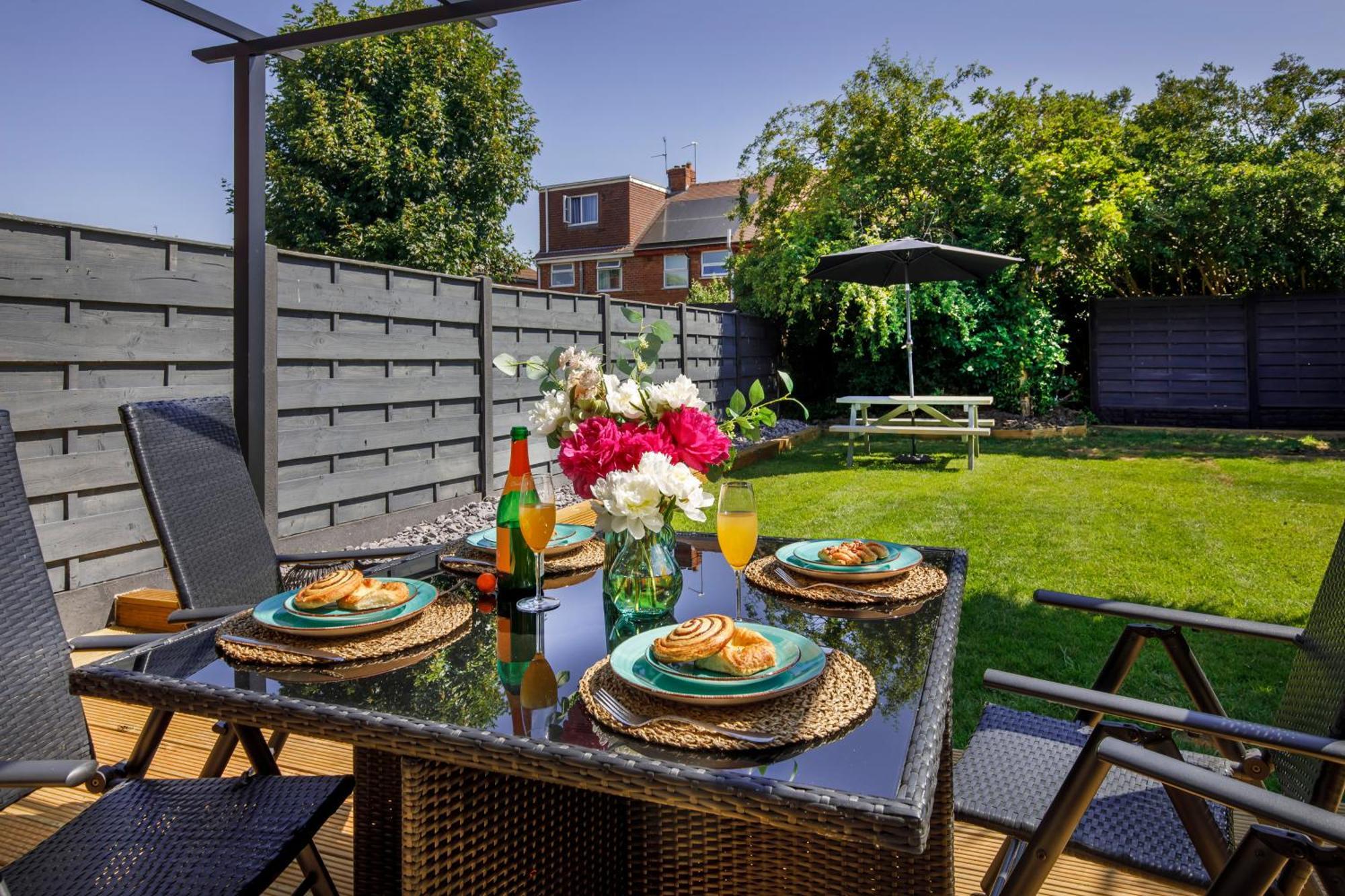 The Dodsworth Modern 4 Bedroom House, Sleeps 8 ยอร์ค ภายนอก รูปภาพ