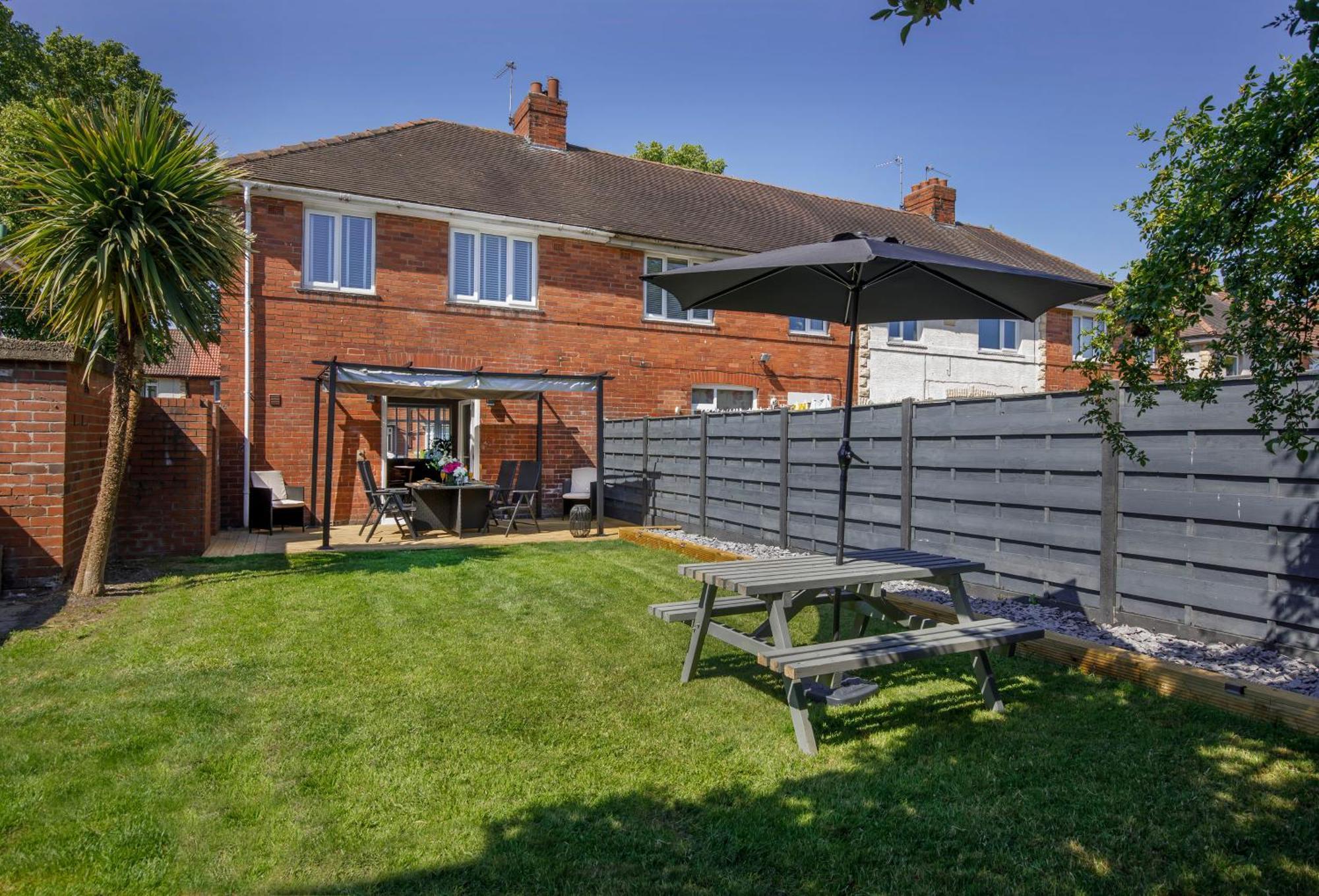 The Dodsworth Modern 4 Bedroom House, Sleeps 8 ยอร์ค ภายนอก รูปภาพ