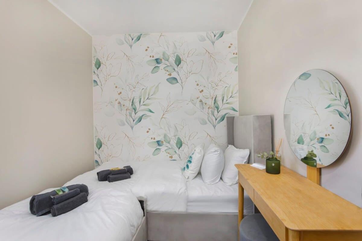 The Dodsworth Modern 4 Bedroom House, Sleeps 8 ยอร์ค ภายนอก รูปภาพ