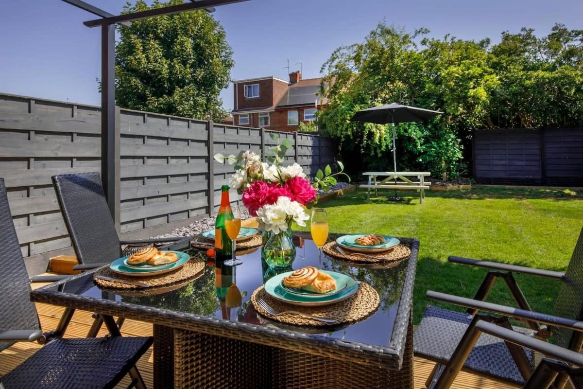 The Dodsworth Modern 4 Bedroom House, Sleeps 8 ยอร์ค ภายนอก รูปภาพ